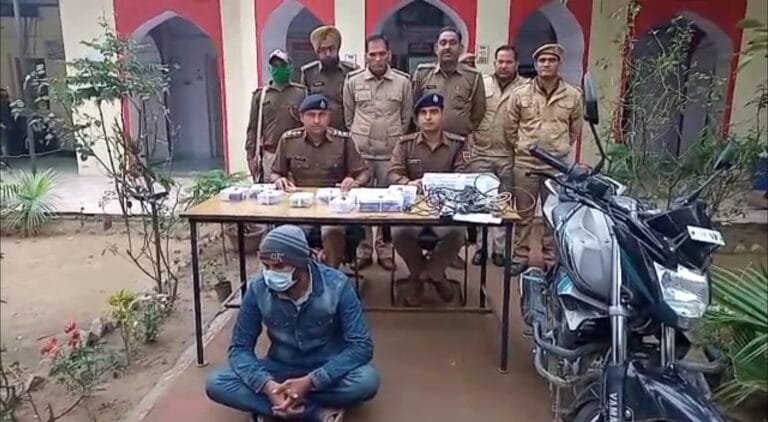 Cyber thugs arrested