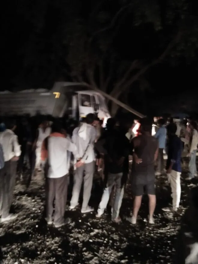 KOTPUTLI: कोटपूतली - नीम का थाना रोड पर डंपर में लगी आग, एक मौत 4 IMG 20210930 WA0038