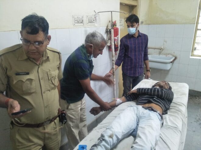 कोटपूतली : नेशनल हाईवे पर हादसा, दो घायल 1 IMG-20211113-WA0033.jpg