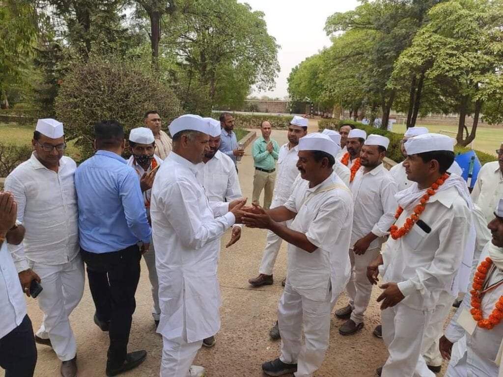कोटपूतली पहुंची आजादी गौरव यात्रा, देखिए इस तरह हुआ स्वागत 1 fb img 16531210642514291655643278132712