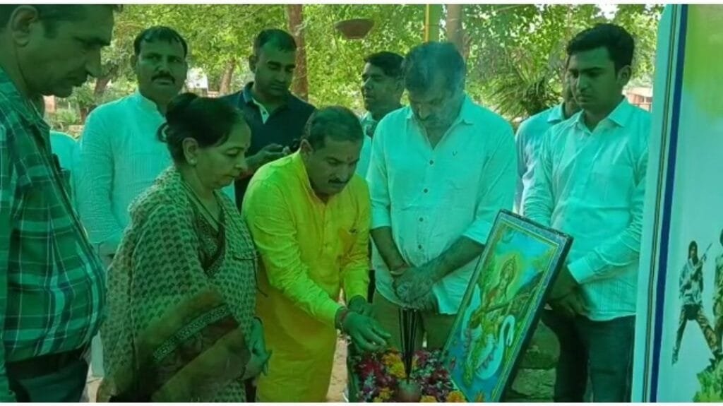 कोटपूतली : कारगिल शहीदों को याद कर किया पौधारोपण, मनाया विजय दिवस 1 screenshot 20220726 213700 gallery4366832779951261566