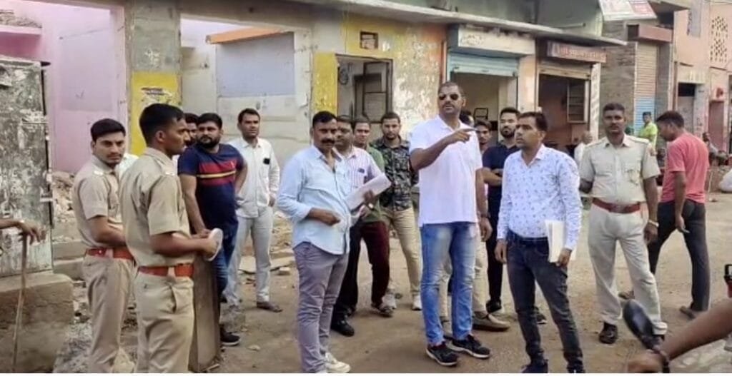 कोटपूतली : मास्टर प्लान मामला, रविवार सुबह नगर परिषद फिर हटाएगी शहर से बाधा संरचनाएं 2 IMG 20220820 WA0001