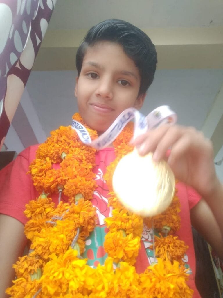 बहरोड़ की तनवी ने राज्य ताइक्वांडो प्रतियोगिता में जीता गोल्ड मेडल 2 tanvai yadav