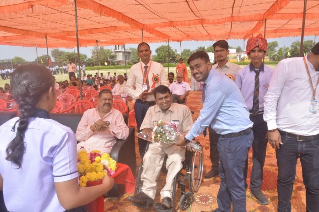 स्वतंत्रता दिवस : धूमधाम से मना प्रथम जिला स्तरीय समारोह, यह हुए सम्मानित 8 img 20230815 wa00143487445197199384097