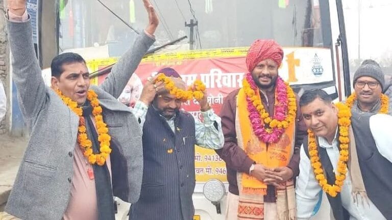 कोटपूतली से कुंभ के लिए रवाना हुई श्रद्धालुओं की बस 1 image_editor_output_image-1145971601-17373803174444710159651339515723.jpg