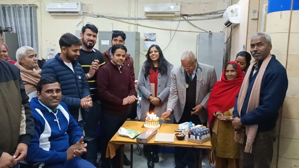 चिकित्सा कैंप लगाकर यूको बैंक ने मनाया 83वां स्थापना दिवस 3 image editor output image1878868337 17362215289531300114797457941929