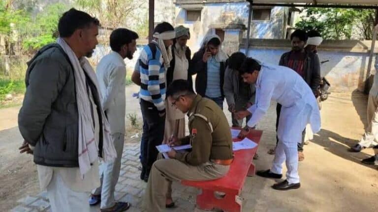 ट्रक और कंटेनर में भिड़ंत, कंटेनर चालक की मौत 3 image_editor_output_image-192033852-17401051071737540130390486357661.jpg