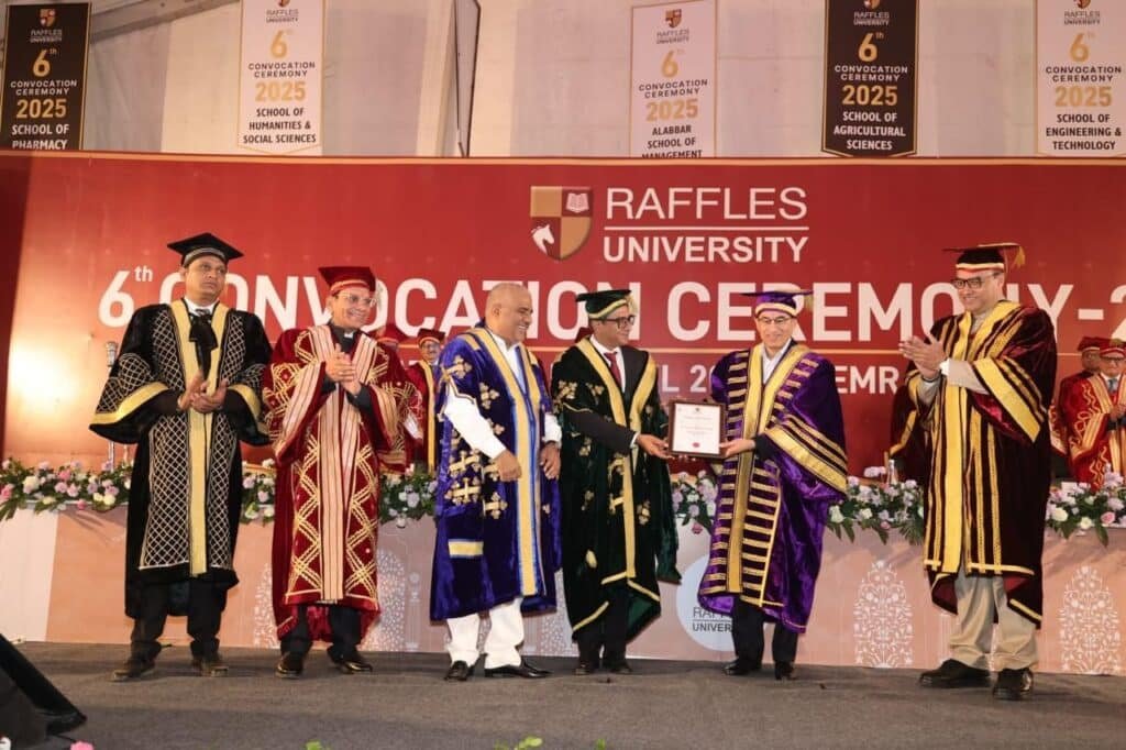 ज्ञान, सम्मान और प्रेरणा का संगम: रैफल्स यूनिवर्सिटी का छठा दीक्षांत समारोह भव्य रूप से सम्पन्न 3 img 20250405 wa00496050520545546136069