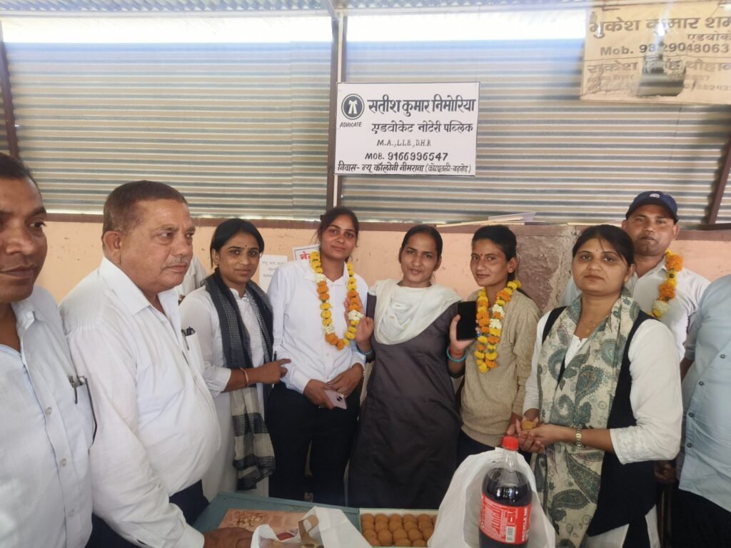 नीमराना अभिभाषक संघ ने नये अधिवक्ताओं का किया सम्मान 2 img 20250407 wa01049091017989805976591