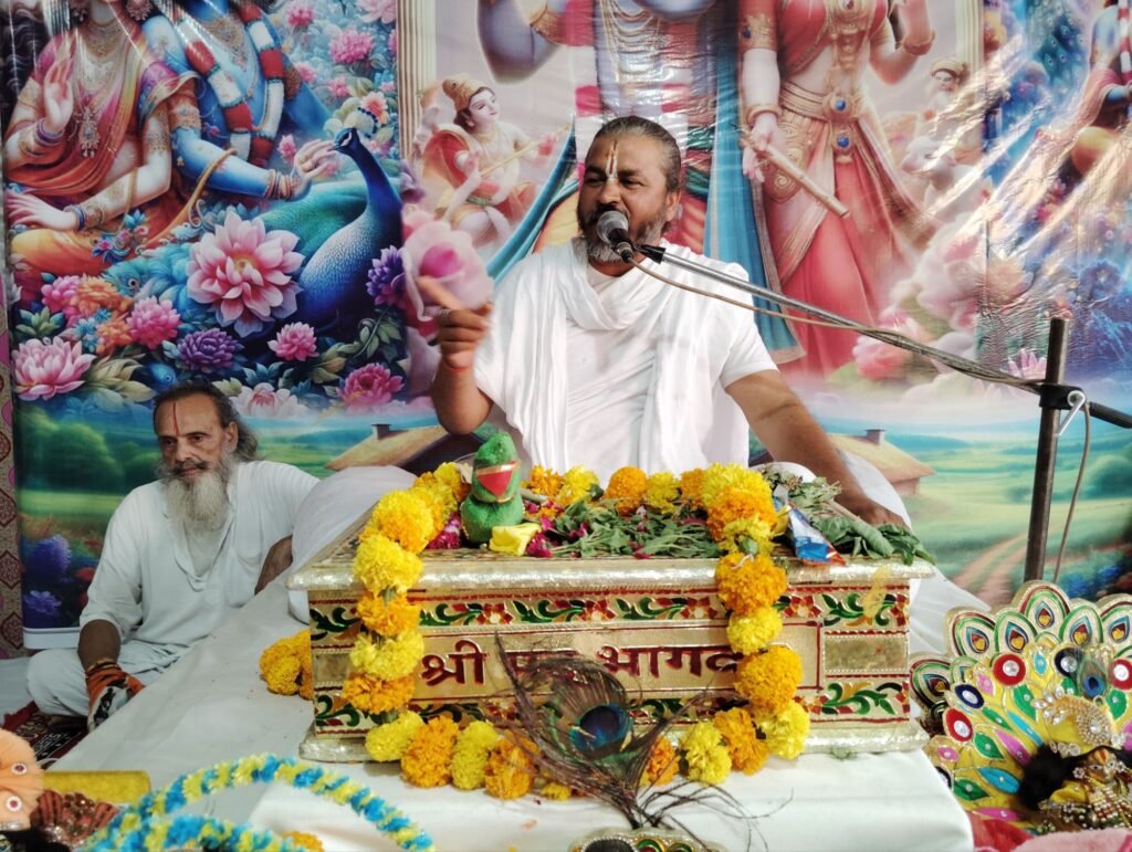 कोटपूतली में श्रीमद् भागवत कथा का पांचवां दिन, कन्हैया की बाल लीलाओं ने मोहा मन 3 img 20250502 wa00051659513675573244961