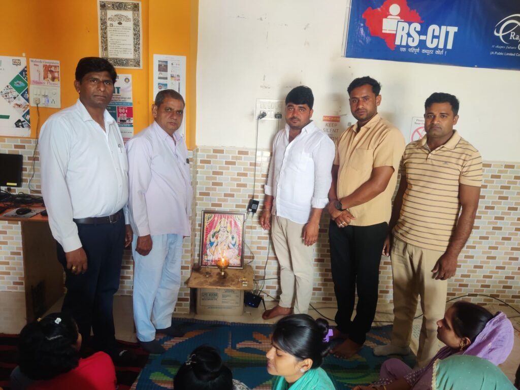 मौलावास में बालिकाओं और महिलाओं को निःशुल्क कम्प्यूटर प्रशिक्षण का हुआ उद्घाटन 3 img 20250503 wa01154735115540870554486