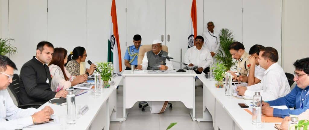 राज्यपाल हरिभाऊ बागड़े ने ली कोटपूतली-बहरोड़ जिले की विभागीय समीक्षा बैठक 2 img 20250506 wa00571942282724638579506