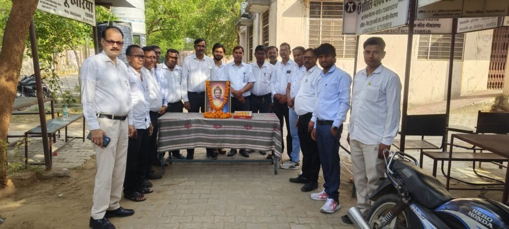 नीमराना बार एसोसिएशन ने मनाया बुद्ध पूर्णिमा, महात्मा बुद्ध के आदर्शों को जीने का लिया संकल्प 1 img 20250512 wa01244860650244361027792