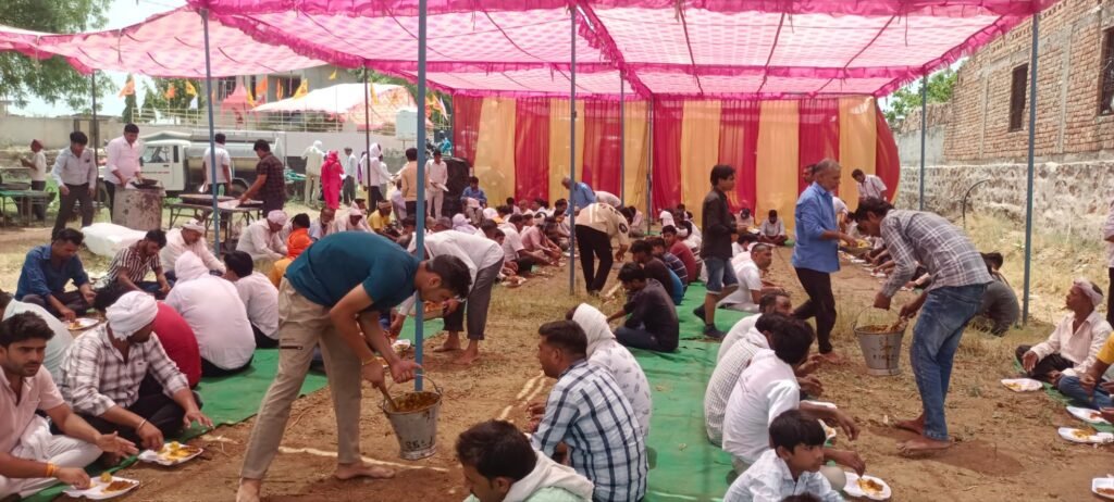 ढाणी बड़गुर्जर वाली नीमराणा में बाबा का भंडारा एवं रागनी कंपटीशन आयोजित 3 img 20250521 wa01161102261273359556381