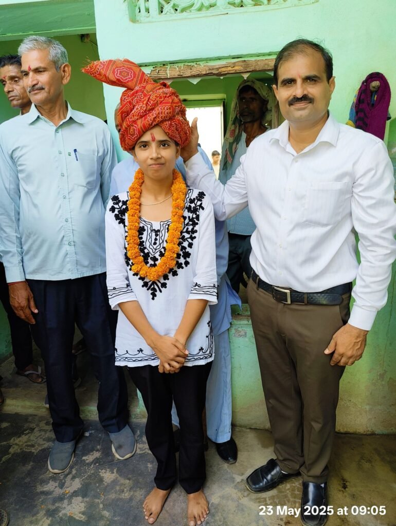 जालावास मनेठी में मेधावी विद्यार्थियों का सम्मान समारोह आयोजित 5 img 20250523 wa01123182856649578770774