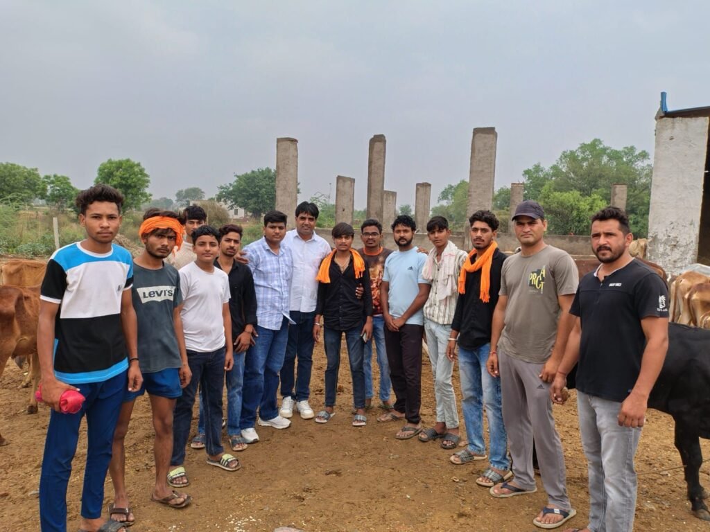 विश्वेंद्र सिंह पनवाल ने गौसेवा के साथ मनाया जन्मदिन 3 img 20250525 wa010717036072809609732103