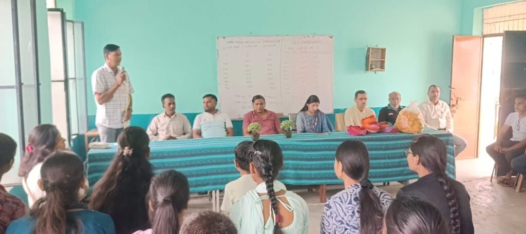 महात्मा गांधी राजकीय विद्यालय डाबड़वास में मेधावी विद्यार्थियों का सम्मान समारोह आयोजित 2 img 20250530 wa00986316403492738149338
