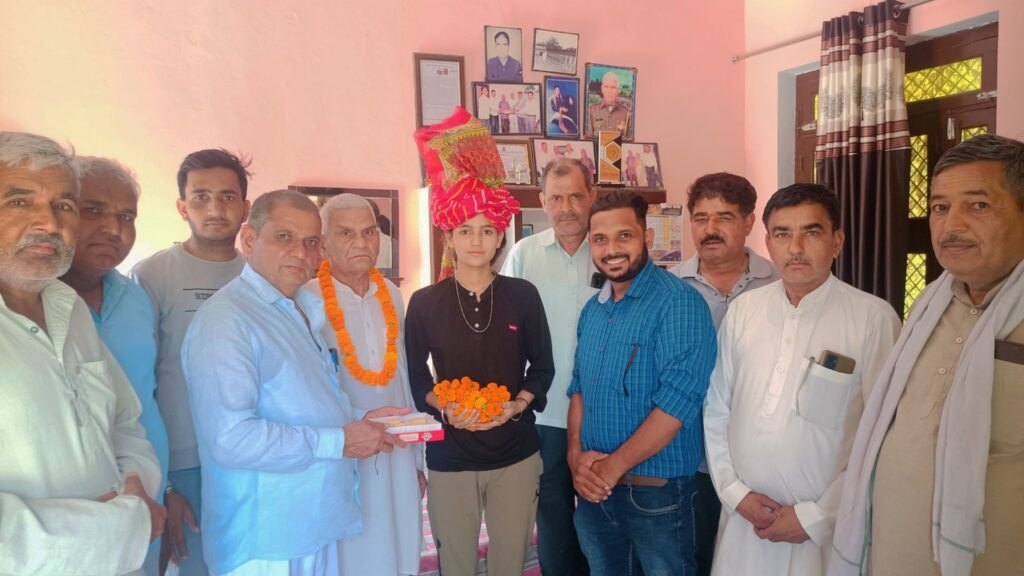 राजकीय स्कूल जालावास की बेटियों ने रचा इतिहास, 12वीं और 10वीं में हासिल किए शानदार अंक 1 img 20250531 wa006715841957850096641645