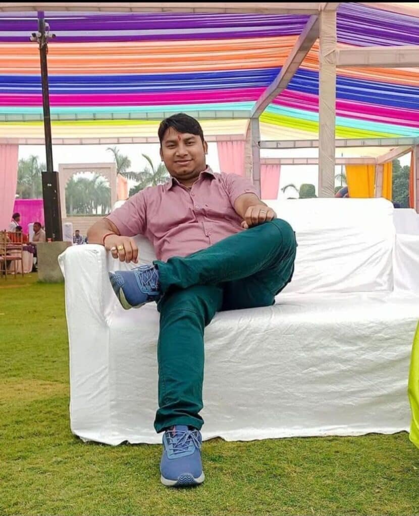 शाहजहांपुर में कंपनी कर्मचारी की सड़क दुर्घटना में मौत, परिवार को 15 लाख रुपये की सहायता देने के बाद समाप्त हुआ प्रदर्शन 2 img 20250607 wa0123355821818645757982