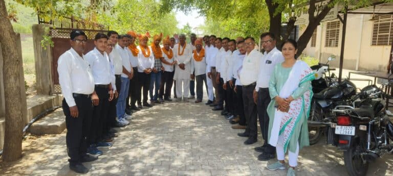 अभिभाषक संघ नीमराना ने अधिवक्ताओं को किया सम्मानित 1 img-20250609-wa01723213032770883457148.jpg