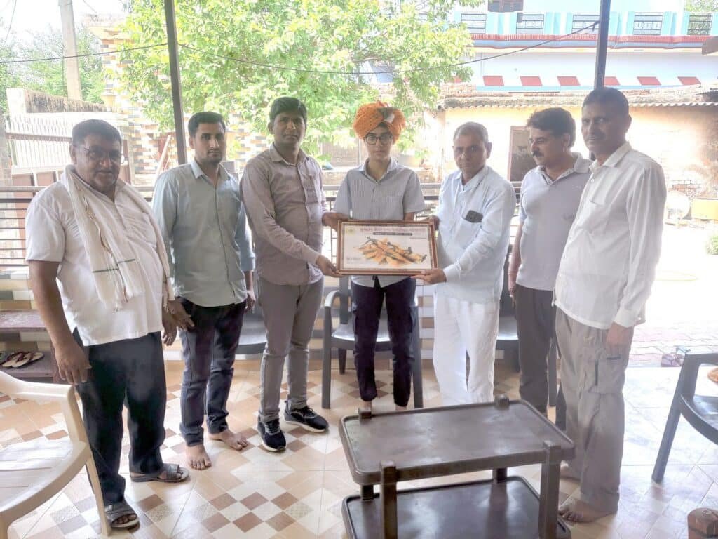 दिव्यांग छात्रा पायल ने रचा इतिहास, 10वीं परीक्षा में हासिल किए 100% अंक 3 img 20250612 wa00742790036071425564530