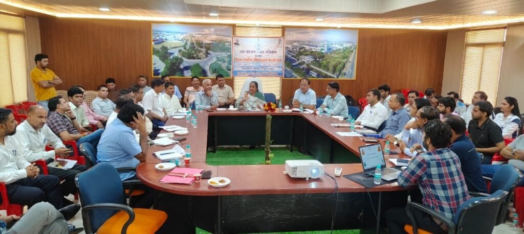 वंदे गंगाजल जन अभियान: नीमराना में जिला स्तरीय कार्यशाला आयोजित, जल संरक्षण को लेकर किया विचार विमर्श 2 img 20250614 wa00866438144615749346138