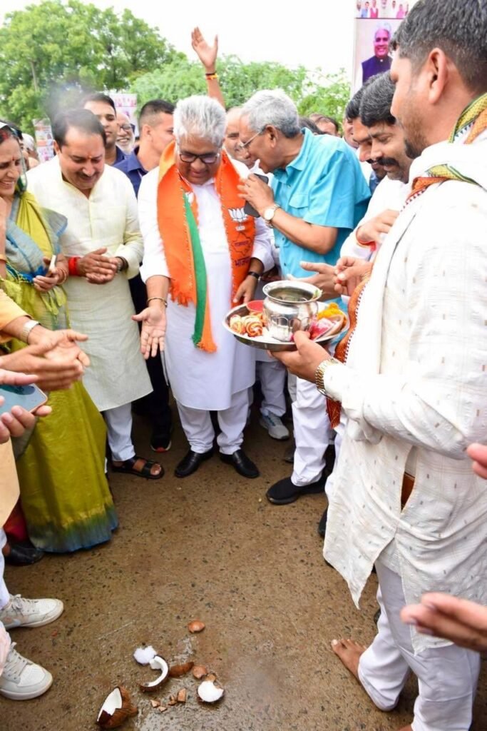 नीमराना को मिला विकास का नया रास्ता: केंद्रीय मंत्री भूपेंद्र यादव ने 50 करोड़ की लागत से बनने वाले स्टेट हाईवे 111A का किया शिलान्यास 3 img 20250713 wa01047569153108714452774