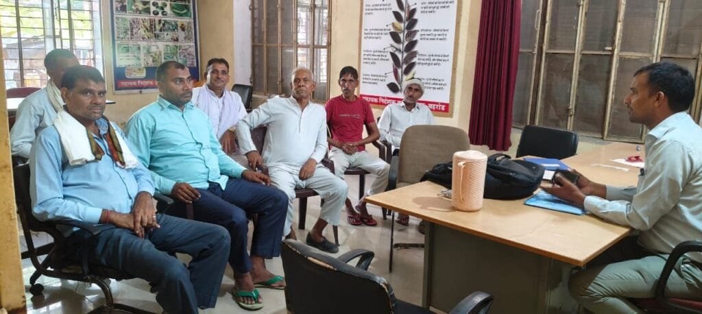 नीमराना में धूमधाम से मनाया गया प्रधानमंत्री किसान सम्मान निधि की 20वीं किस्त का लोकार्पण 2 img 20250802 wa00391879154693096462723
