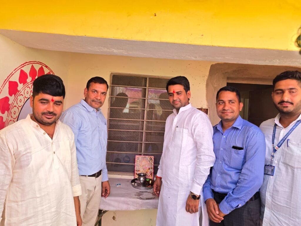 फौलादपुर आयुष्मान आरोग्य मंदिर में "स्वस्थ नारी-सशक्त परिवार" कैंप का सफल आयोजन 1 img 20250926 wa0260610033138281023969