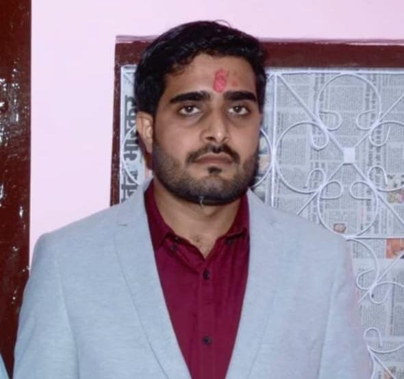 दिल्ली हाईवे पर दर्दनाक हादसा: बाइक सवार युवक की मौत, एक घायल 1 img 20250929 wa02114919758212082083935