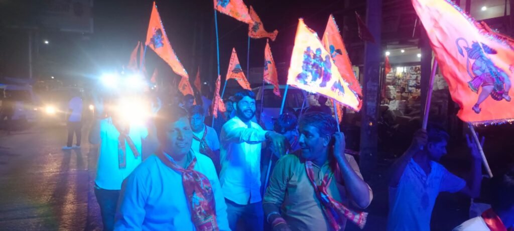 नीमराना में भव्य श्रीराम शोभायात्रा ने भक्तों को भावविभोर किया 3 img 20251004 wa01748724406280192441372