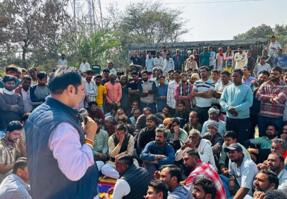 छीतोली में ब्लास्टिंग विरोध का धरना समाप्त: विधायक के आश्वासन पर बनी सहमति, सात दिन तक खनन और ब्लास्टिंग पर रोक 18 img-20251117-wa00564047196287739971836.jpg