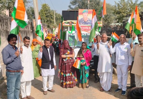 शहीद श्रवणसिंह तंवर की पुण्यतिथि पर तिरंगा यात्रा, गाँव में उमड़ा देशभक्ति का जनसैलाब 17 img202511181137291027548537790435958.jpg