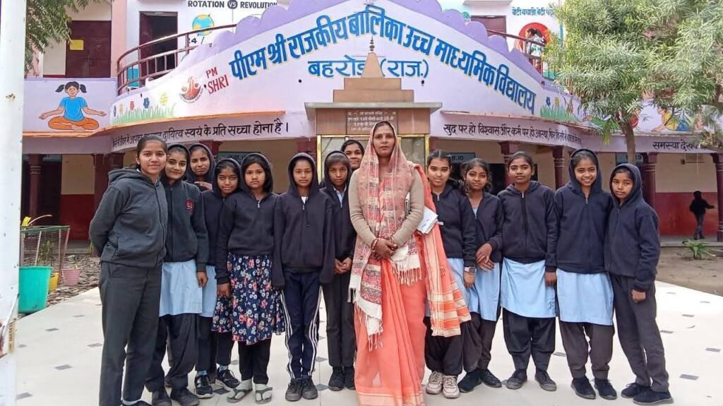 कोटपूतली-बहरोड़ जिले में बालिका दिवस पर पीएम श्री विद्यालय में विधिक जागरूकता शिविर, नालसा की ‘आशा’ योजना की जानकारी दी कोटपूतली-बहरोड़ जिले में बालिका दिवस पर पीएम श्री विद्यालय में विधिक जागरूकता शिविर, नालसा की ‘आशा’ योजना की जानकारी दी