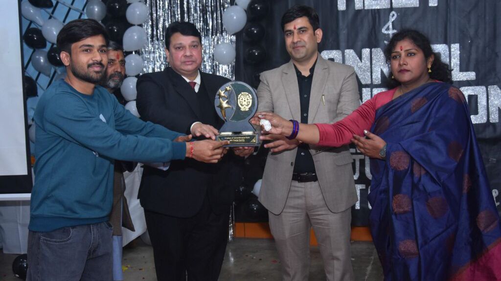 पावटा के नवोदय विद्यालय में गणतंत्र दिवस की पूर्व संध्या पर एल्यूमिनी मीट व वार्षिकोत्सव