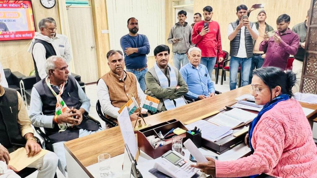 कोटपूतली-बहरोड़ में एसआईआर पर कांग्रेस का कलक्टर को ज्ञापन: मतदाता सूची पुनरीक्षण में नियम उल्लंघन के आरोप एसआईआर पर कांग्रेस का कलक्टर को ज्ञापन: मतदाता सूची पुनरीक्षण में नियम उल्लंघन के आरोप