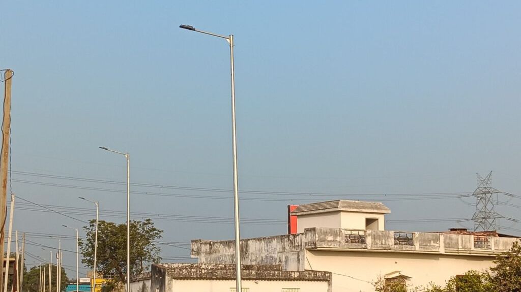 पावटा – प्रागपुरा में लाखों रुपए खर्च, फिर भी अंधेरा, स्ट्रीट लाइटें उद्घाटन की राह देख रहीं पावटा – प्रागपुरा में लाखों रुपए खर्च, फिर भी अंधेरा, स्ट्रीट लाइटें उद्घाटन की राह देख रहीं