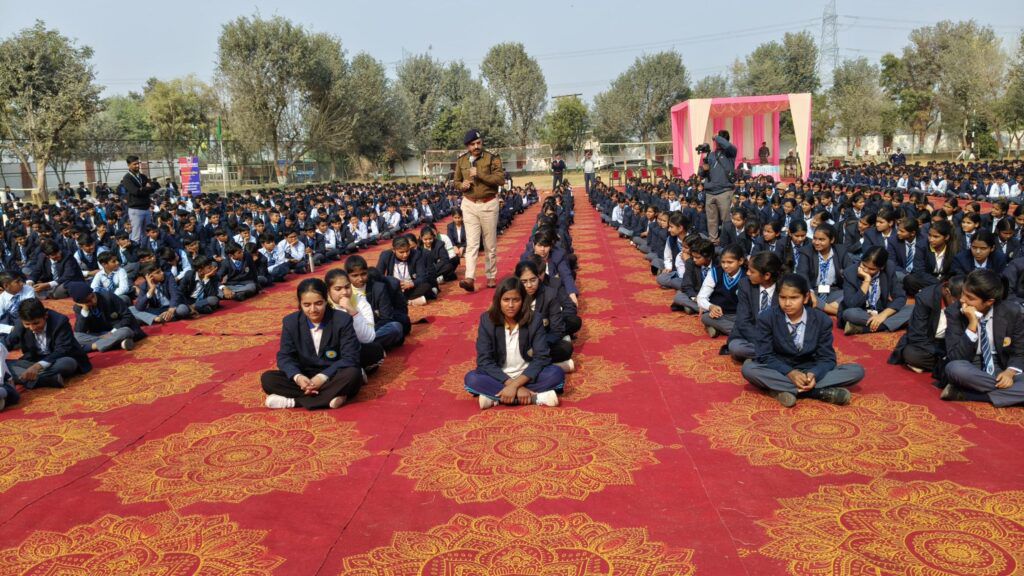 पावटा के डिस्कवरी इंटरनेशनल स्कूल में सड़क सुरक्षा माह का शुभारंभ, एसपी विश्नोई ने दिया अनुशासन का संदेश पावटा के डिस्कवरी इंटरनेशनल स्कूल में सड़क सुरक्षा माह का शुभारंभ, एसपी विश्नोई ने दिया अनुशासन का संदेश