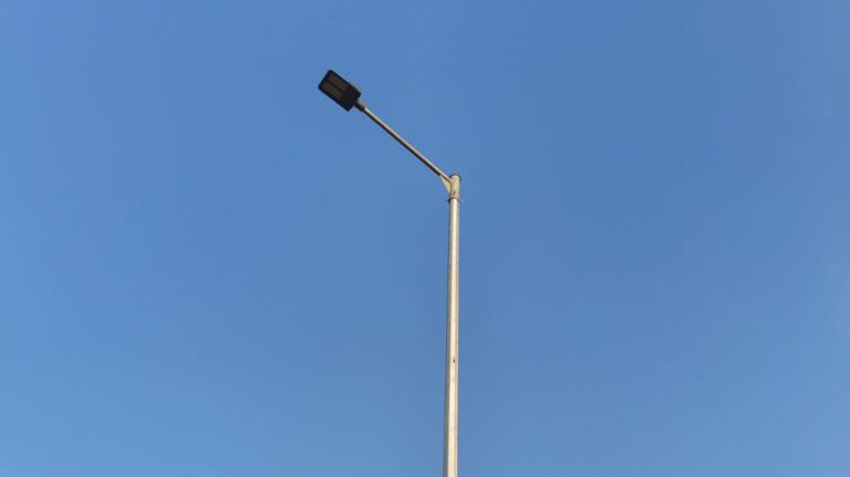 पावटा – प्रागपुरा में लाखों रुपए खर्च, फिर भी अंधेरा, स्ट्रीट लाइटें उद्घाटन की राह देख रहीं पावटा – प्रागपुरा में लाखों रुपए खर्च, फिर भी अंधेरा, स्ट्रीट लाइटें उद्घाटन की राह देख रहीं