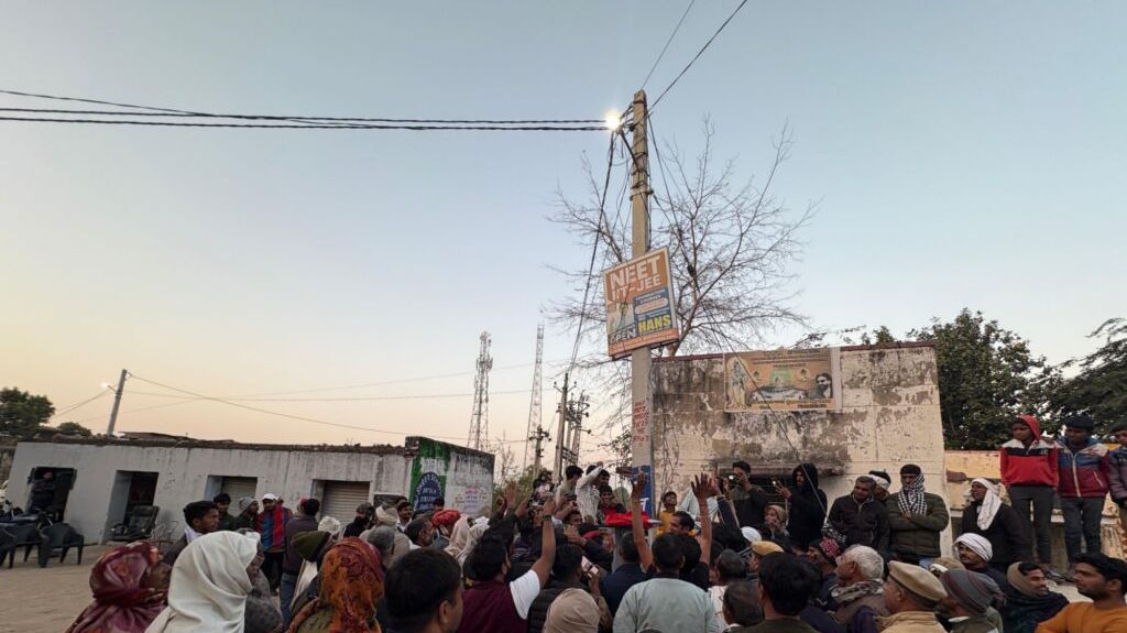 पावटा-प्रागपुरा विकास की राह पर स्ट्रीट लाइटों का उद्घाटन