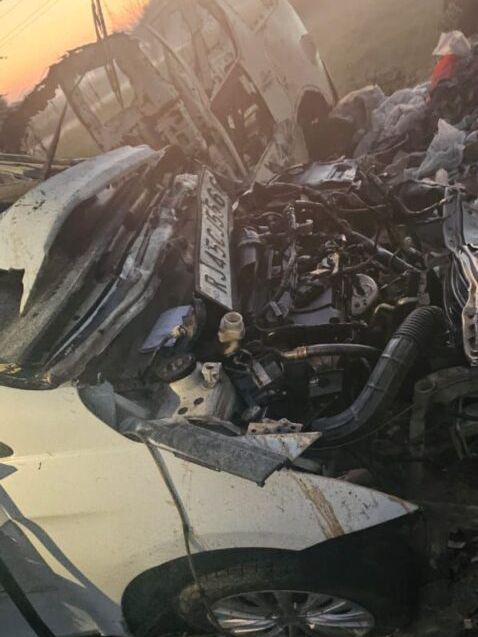 कोटपूतली हाईवे पर हादसा : कारों की आमने-सामने की टक्कर, दो की मौत