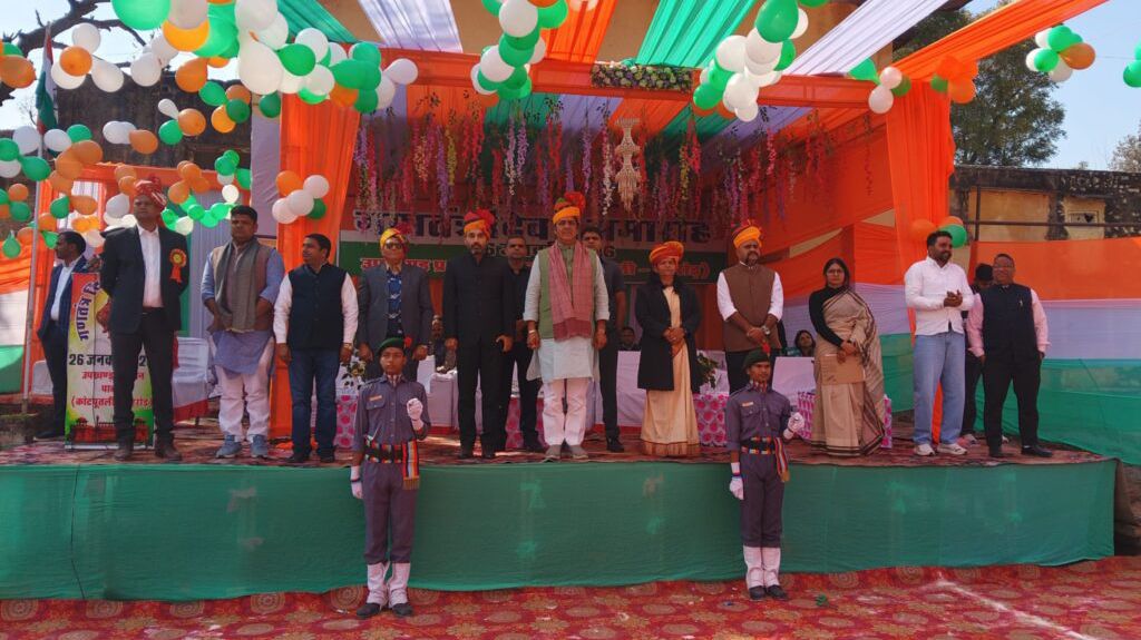 पावटा में गणतंत्र दिवस समारोह में एडवोकेट बी.एल. आर्य सम्मानित पावटा में गणतंत्र दिवस समारोह में एडवोकेट बी.एल. आर्य सम्मानित