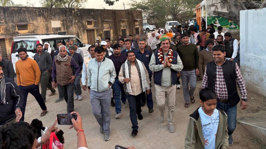 पावटा-प्रागपुरा विकास की राह पर स्ट्रीट लाइटों का उद्घाटन