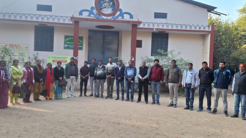 PM श्री विद्यालय प्रागपुरा में रंग-रोगन हेतु जुटाए 1.61 लाख रुपये