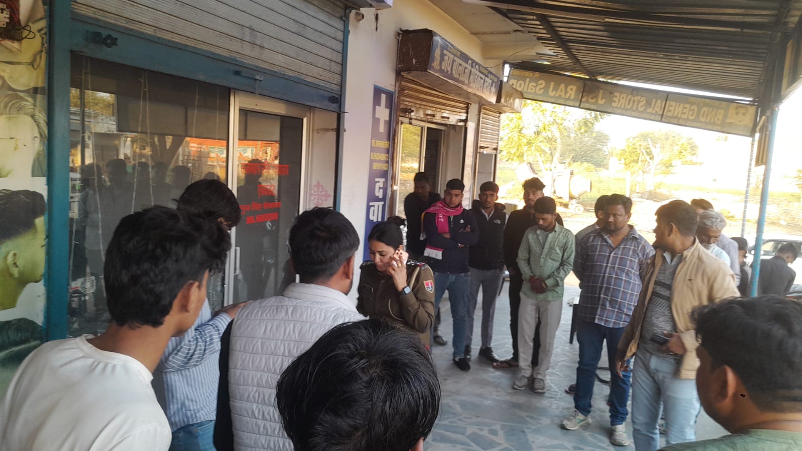 सीसीटीवी में कैद हुई शाहपुरा की दिनदहाड़े फायरिंग, बाइक सवार बदमाशों ने कार रेंट ऑफिस पर बरसाईं गोलियां IMG-20260205-WA0024.jpg