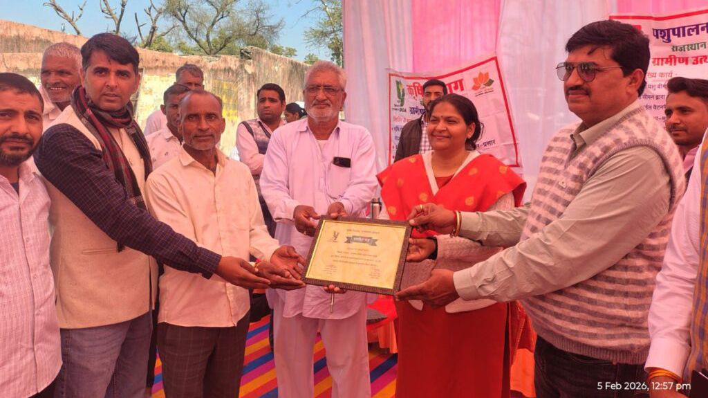 पावटा के टसकोला में ग्राम उत्थान शिविर आयोजित