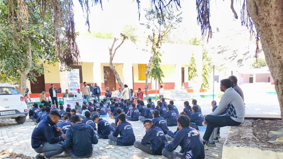 पावटा के भैसलाना स्कूल में वित्तीय साक्षरता सप्ताह का आयोजन