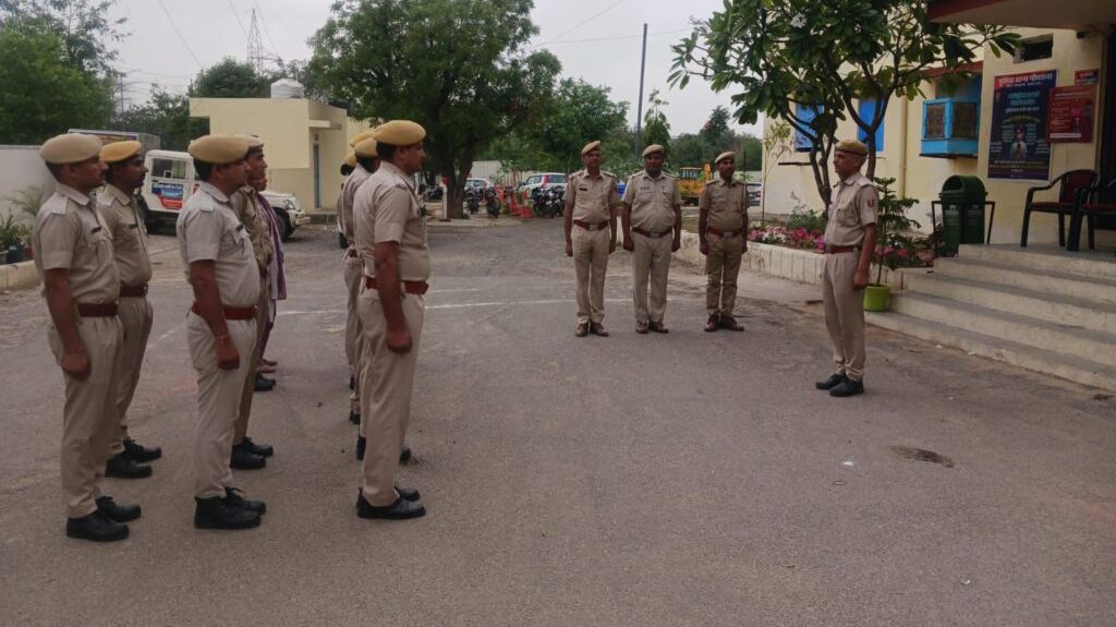 कोटपूतली-बहरोड़ जिले में सामूहिक राष्ट्रगान, ‘वंदे मातरम्’ से गुंजायमान हुआ वातावरण कोटपूतली-बहरोड़ जिले में सामूहिक राष्ट्रगान, ‘वंदे मातरम्’ से गुंजायमान हुआ वातावरण