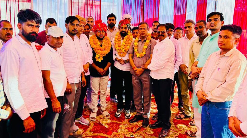 कोटपूतली-बहरोड़ जिले के निशांत कुमार का यूपीएससी में सफलता पर भव्य स्वागत