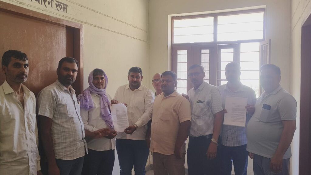 पावटा में दुकाने बंद, खाद-बीज व्यापारियों की देशव्यापी हुंकार, सौंपा ज्ञापन